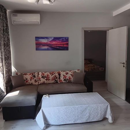 Melani 2 Apartment Plovdiv Bagian luar foto
