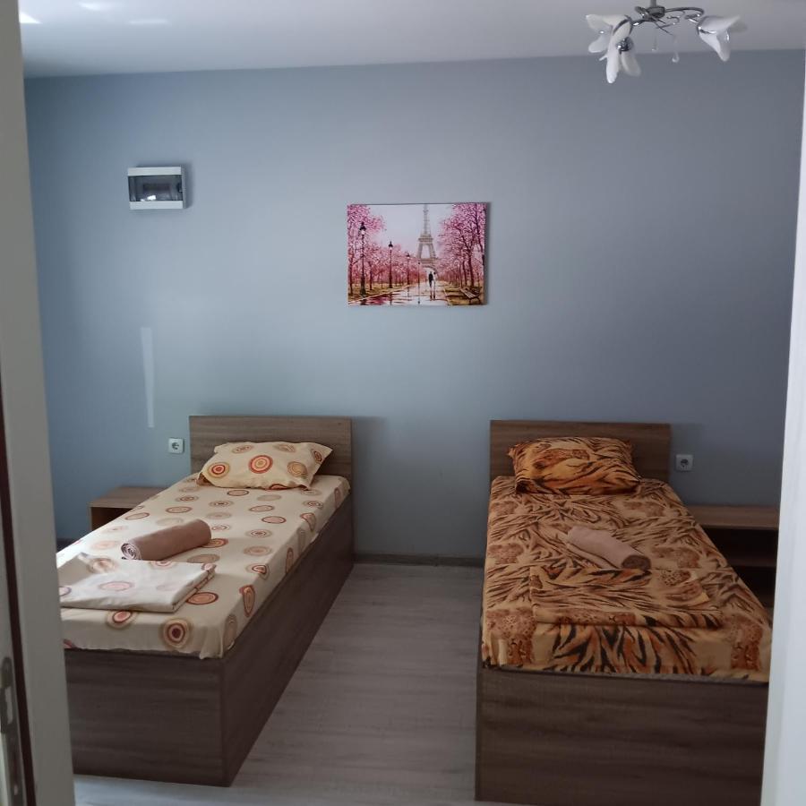 Melani 2 Apartment Plovdiv Bagian luar foto